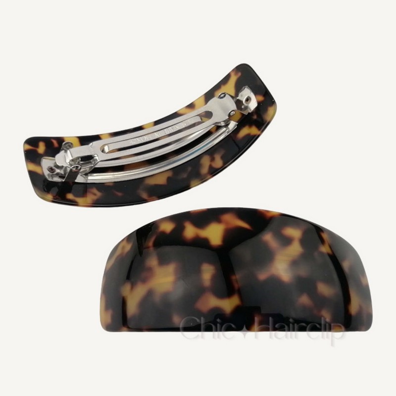 Cette grande barrette cheveux au format XXL offre une tenue fiable et confortable pour les cheveux épais, longs ou bouclés.